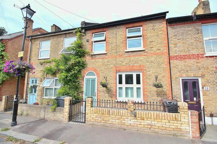 3 Bedroom Terraced House To Rent In Algar Road, Isleworth, TW7