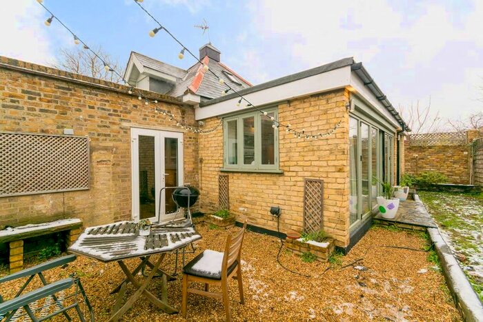 3 Bedroom Detached House To Rent In Askham Road, Shepherd's Bush, London, W12