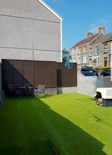 1 Bedroom Flat To Rent In Port Tennant Road, Swansea, SA1