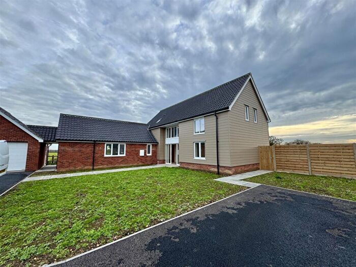 4 Bedroom House For Sale In Hall Road, Brockdish, IP21