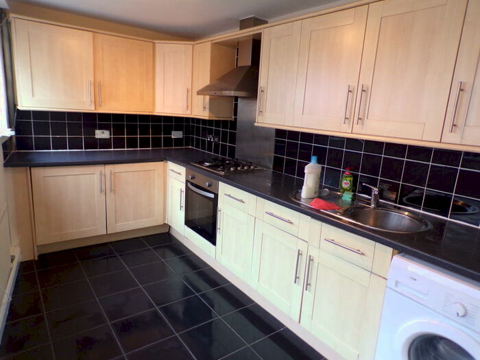 3 Bedroom House To Rent In Thirston Way, Kenton, NE3