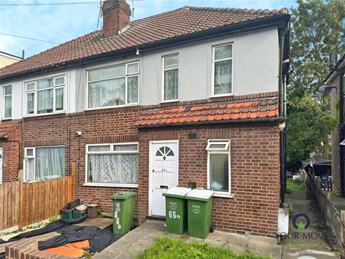2 Bedroom End Of Terrace House To Rent In Holly Hill Road, Erith, DA8