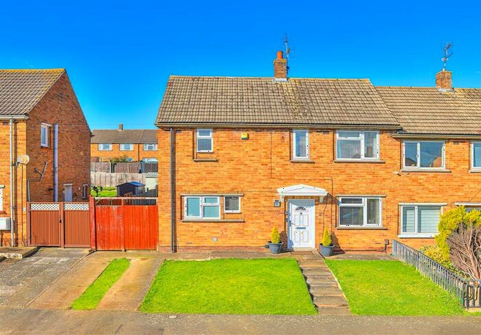 3 Bedroom Semi-Detached House For Sale In Jean Road, Kettering, Northamptonshire, NN16