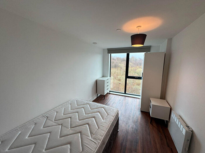 2 Bedroom Apartment To Rent In Great Central, Sheffield, Yorkshire, S3
