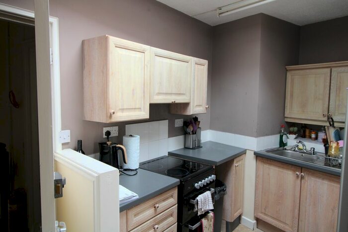 1 Bedroom Flat To Rent In Penel Orlieu, Bridgwater, TA6