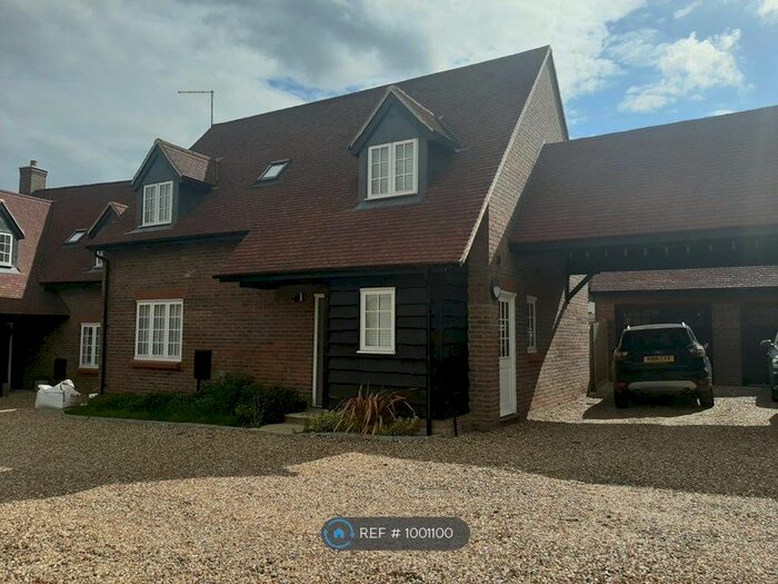 3 Bedroom Detached House To Rent In Woodland View, Saunderton, High Wycombe HP14