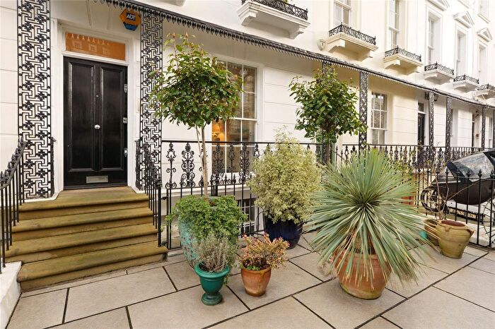 4 Bedroom Terraced House For Sale In Chepstow Road, Notting Hill, London, W2