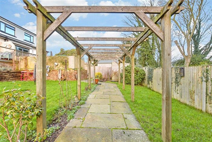 3 Bedroom Semi-Detached House For Sale In The Avenue, St. Margaret's At Cliffe, Kent, CT15