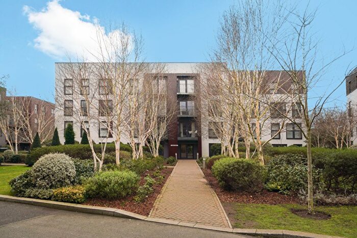 2 Bedroom Flat To Rent In Unwin Way, Stanmore, HA7