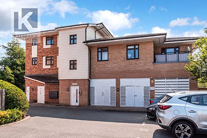 2 Bedroom Apartment For Sale In Alpine Close, Willow Court Alpine Close, KT19