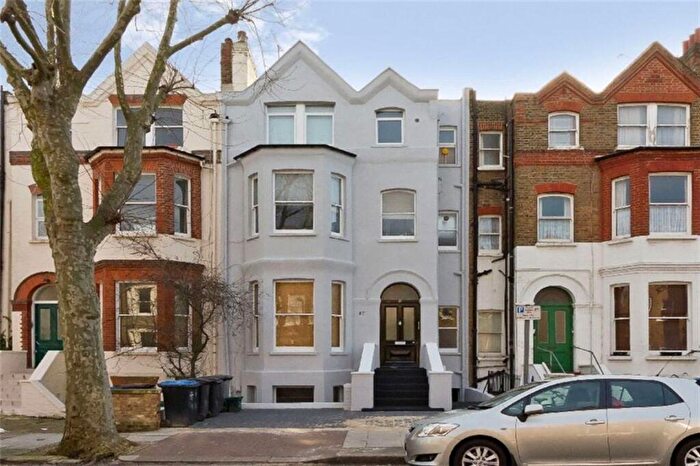 2 Bedroom Flat To Rent In Brondesbury Villas, Queens Park, NW6