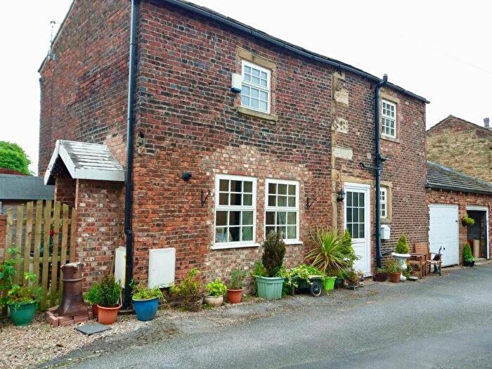 2 Bedroom Detached House To Rent In The Smithy, Hill Top, Gomersal, Cleckheaton, BD19