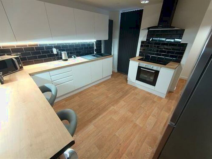 5 Bedroom Terraced House To Rent In Empress Road, Kensington, Liverpool, L7