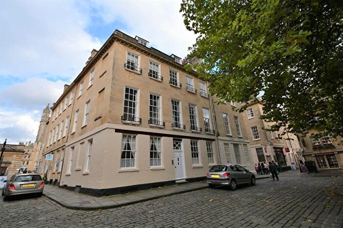 1 Bedroom Flat To Rent In City Centre - Abbey House, BA1