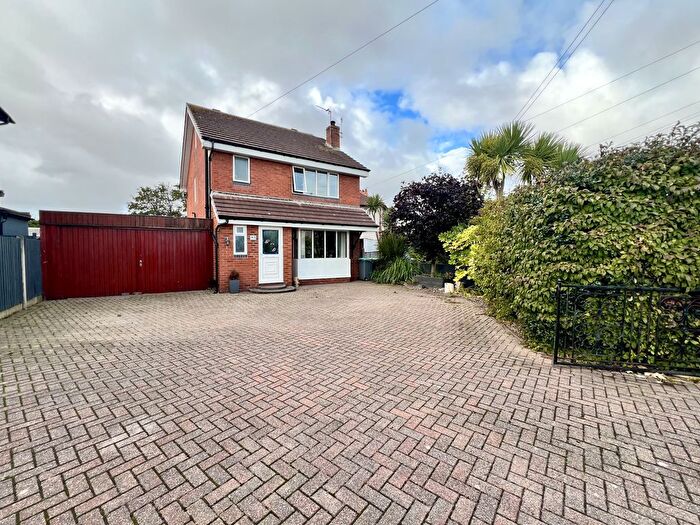 4 Bedroom Detached House For Sale In Luton Road, Cleveleys, FY5