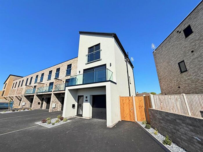 3 Bedroom End Of Terrace House For Sale In Great Yarmouth, NR30