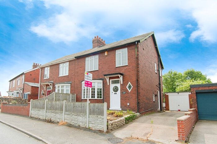 3 Bedroom Semi-Detached House For Sale In Warren Avenue, Knottingley, WF11