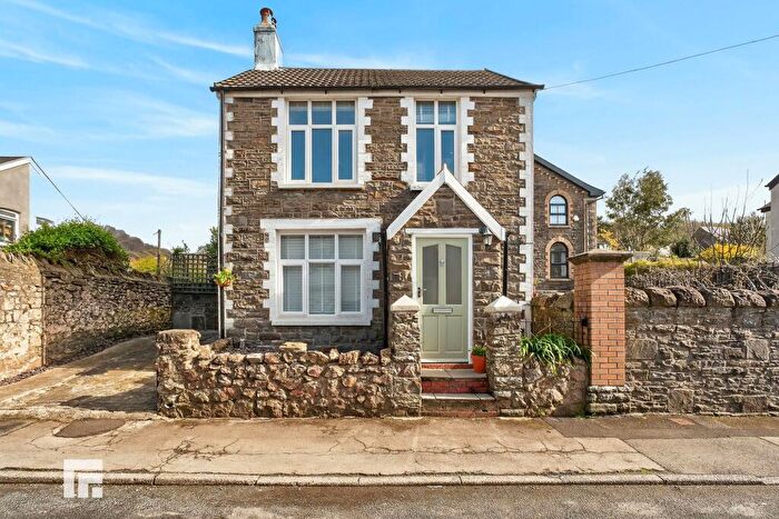 3 Bedroom Detached House For Sale In Queen Street, Tongwynlais, CF15
