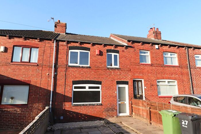 3 Bedroom Terraced House To Rent In Londesboro Grove, Leeds, West Yorkshire, Uk, LS9