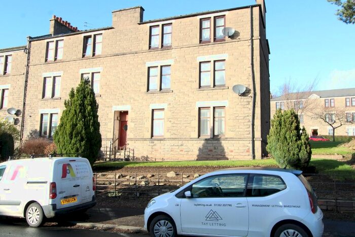 2 Bedroom Flat To Rent In Abbotsford Place, West End, Dundee, DD2