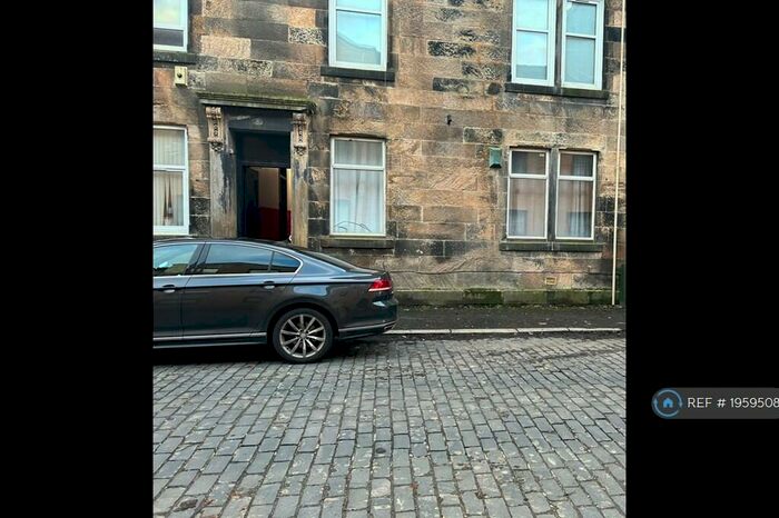 2 Bedroom Flat To Rent In Espedair Street, Paisley, PA2