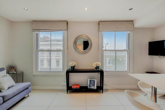 1 Bedroom Flat To Rent In New Kings Road, London, SW6