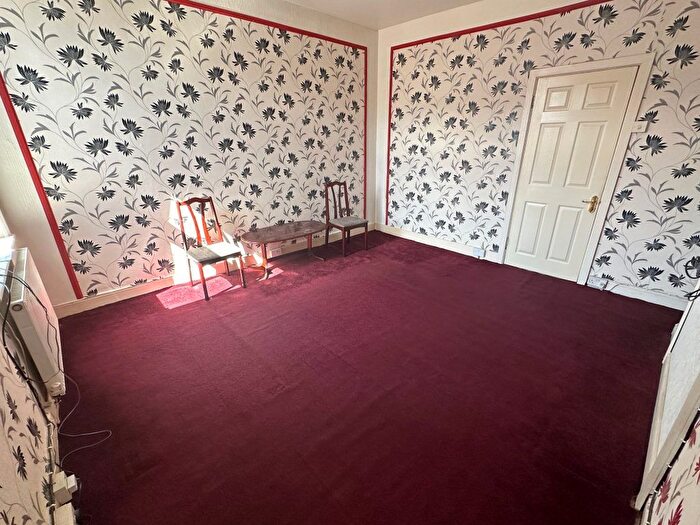2 Bedroom Flat For Sale In Vine Street, Wallsend, Tyne And Wear, NE28