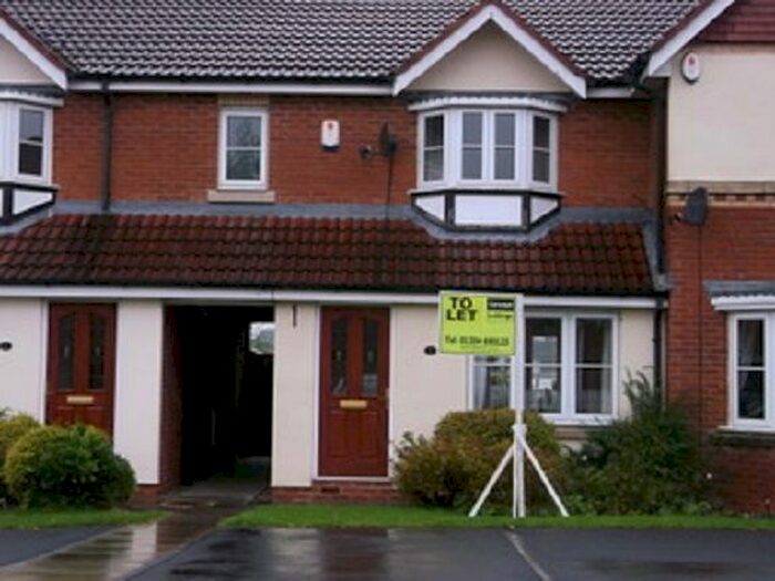 2 Bedroom Mews House To Rent In Springburn Close, Horwich, BL6