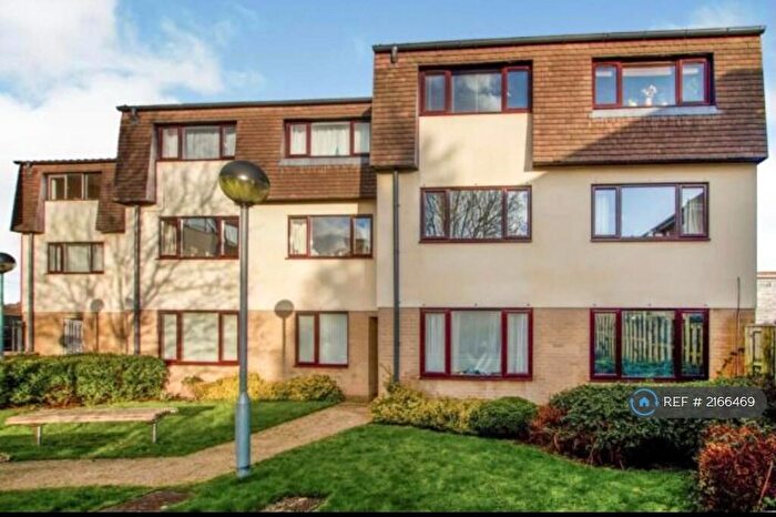 2 Bedroom Flat To Rent In Manor House Lane, Bristol, BS14