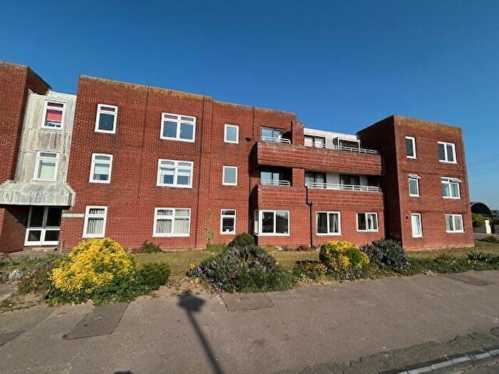 1 Bedroom Flat For Sale In Sea Road, Felixstowe, IP11