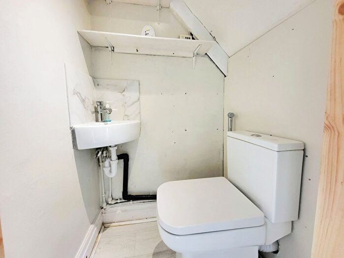 3 Bedroom Terraced House For Sale In Ellesmere Road, Altrincham, Greater Manchester, WA14