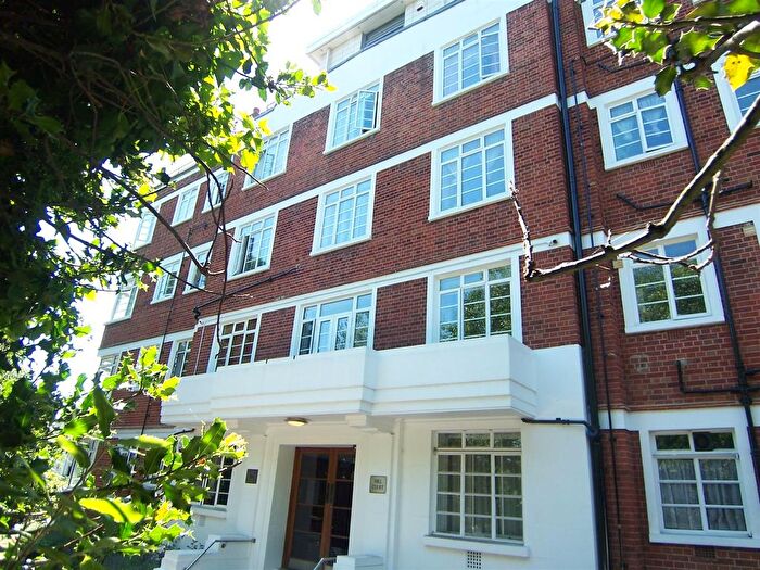 2 Bedroom Flat To Rent In Hill Court, Wimbledon Hill Road, Wimbledon, SW19