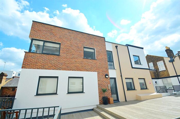 1 Bedroom Apartment To Rent In Manor Place, Sutton, SM1