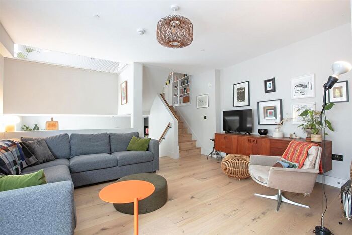3 Bedroom Terraced House For Sale In Blenheim Grove, Peckham, SE15