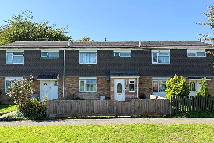 3 Bedroom Terraced House For Sale In Portway, Banbury, OX16