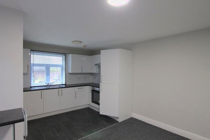 Studio To Rent In Lower Cathedral Road, Cardiff, CF11