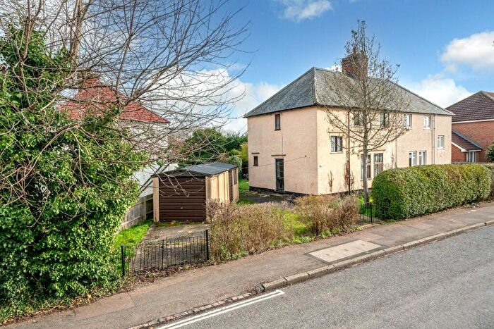 3 Bedroom Semi Detached House For Sale In Cricket Road, Oxford, Oxfordshire, OX4