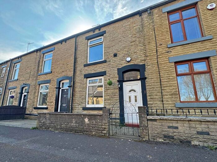 2 Bedroom Terraced House To Rent In St James Street, Shaw, OL2