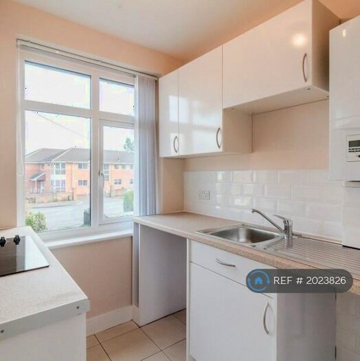 1 Bedroom Maisonette To Rent In Worplesdon Road, Guildford, GU2