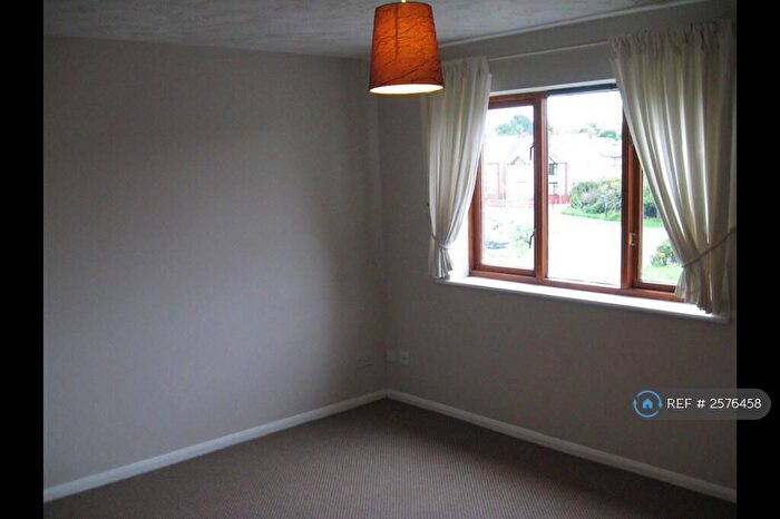 1 Bedroom Flat To Rent In Gillett Close, Nuneaton, CV11
