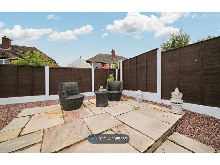 3 Bedroom Semi-Detached House To Rent In Rydal Place, Wigan, WN2