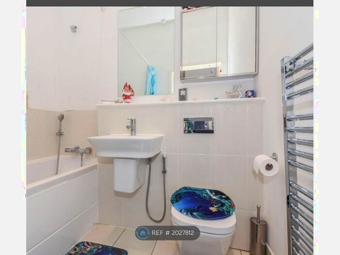 3 Bedroom Semi-Detached House To Rent In Grace Bartlett Gardens, Chelmsford, CM2