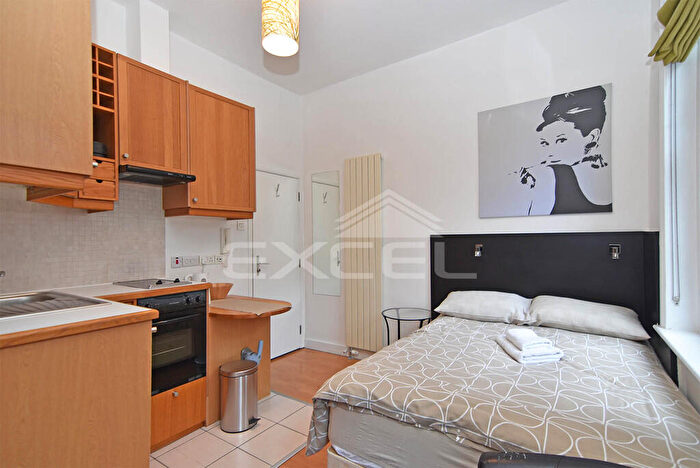 Apartment To Rent In Buckland Crescent, Belsize Park, NW3