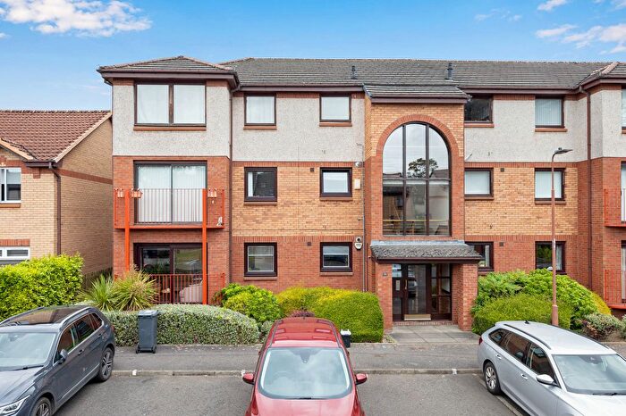 2 Bedroom Flat For Sale In / Carnbee Avenue, Liberton, Edinburgh, EH16