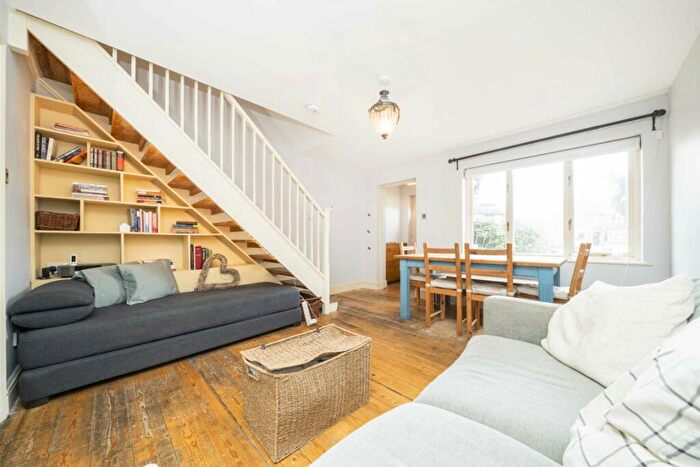 2 Bedroom House To Rent In Northiam Street, Victoria Park, E9
