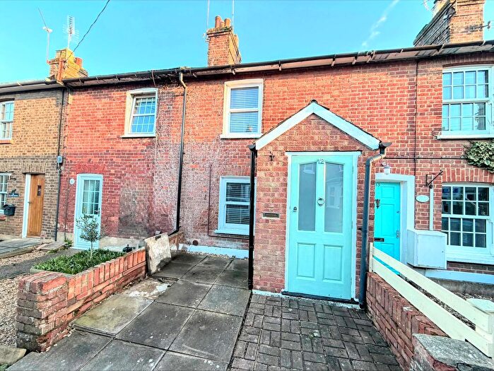 2 Bedroom Cottage To Rent In King Street, Tring, HP23