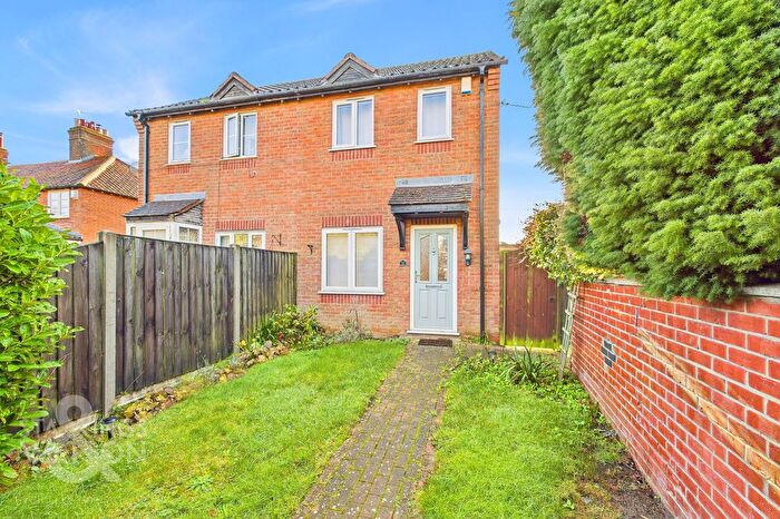 2 Bedroom Semi-Detached House For Sale In Braydeston Drive, Blofield, Norwich, NR13