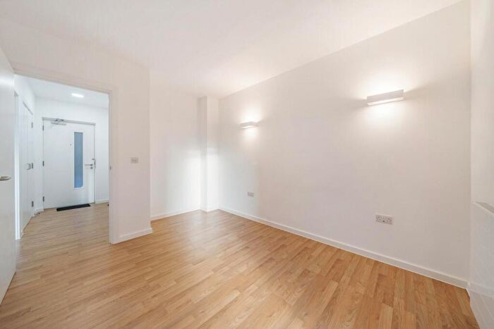 1 Bedroom Flat For Sale In Juxon Street, Kennington, SE11