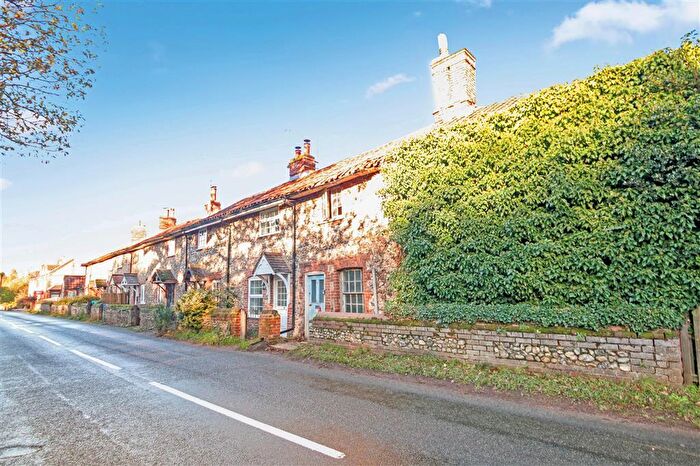 3 Bedroom Terraced House For Sale In Dereham Road, Litcham, King'S Lynn, PE32