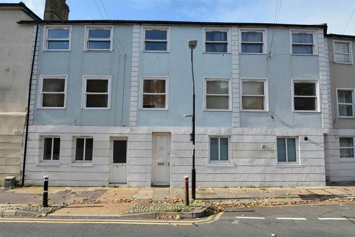 2 Bedroom Flat To Rent In Castle Hill Road, Hastings, TN34